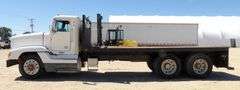 H-476 1997 Freightliner Truck