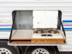 H-298  2000 Sportsman Ultra-Lite Camp Trailer