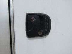 H-440 2004 Four Star LQ Horse Trailer