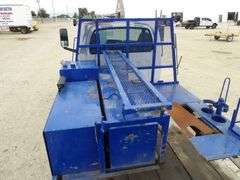 H-209 2006 Chevy C6500 Flatbed Service Truck