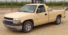 H-1145 2001 Chevy Silverado 1500 Pickup