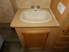 H-937 2003 Keystone Laredo Travel Trailer