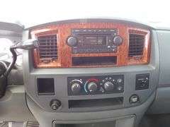 H-462 2006 Dodge Ram 2500 4X4 Flatbed Pickup