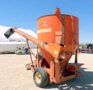 H-609 Gehl Tub Grinder / Mixer