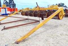 H-742  Bedding Roller