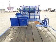 H-209 2006 Chevy C6500 Flatbed Service Truck