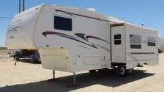 H-937 2003 Keystone Laredo Travel Trailer