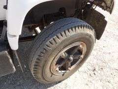 H-949 1992 Chevy Kodiak Box Truck