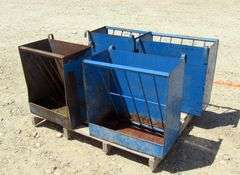 H-138 Hanging Horse Feeders