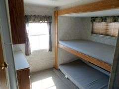 H-921 2004 Keystone Cougar Travel Trailer