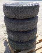H-110 Tires & Wheels