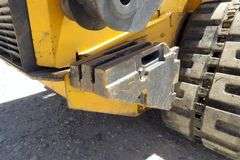 H-335 John Deere 333D Skid Steer