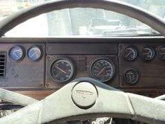 H-476 1997 Freightliner Truck