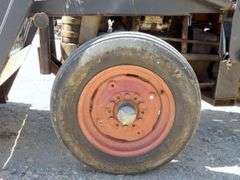 H-924  Massey Ferguson 135 Tractor
