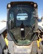 H-335 John Deere 333D Skid Steer