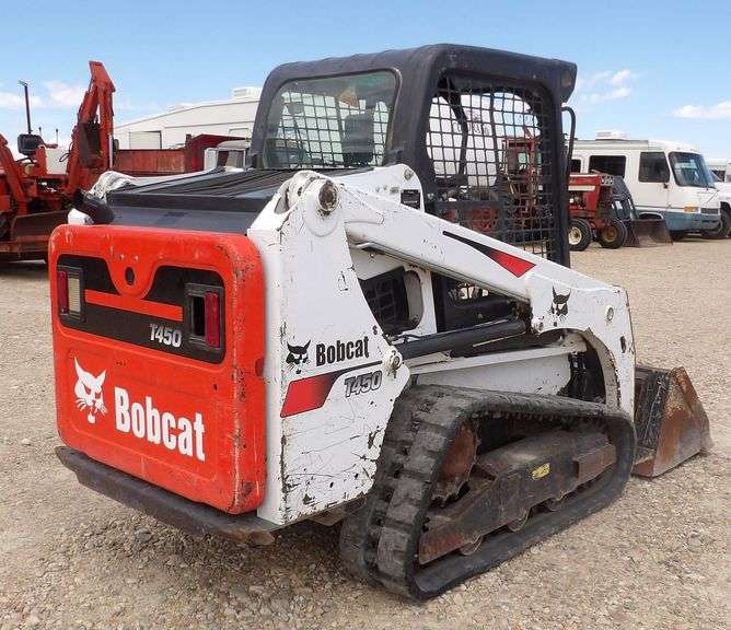 H-1204 2018 Bobcat T450 Track Skid Steer Loader