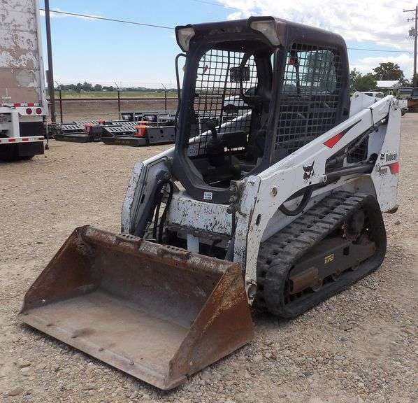 H-1204 2018 Bobcat T450 Track Skid Steer Loader