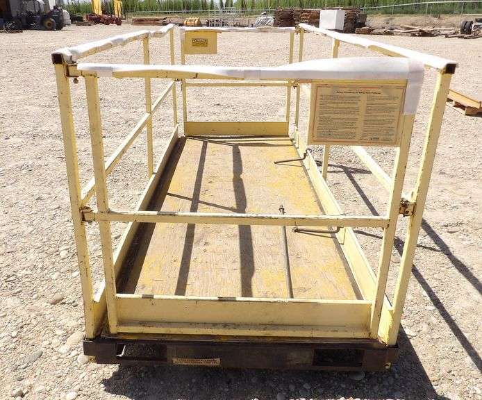 H-1166 Star Forklift Man Basket
