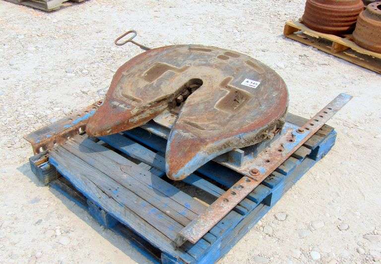 A-145 Fontaine No-Slack 5th Wheel Hitch