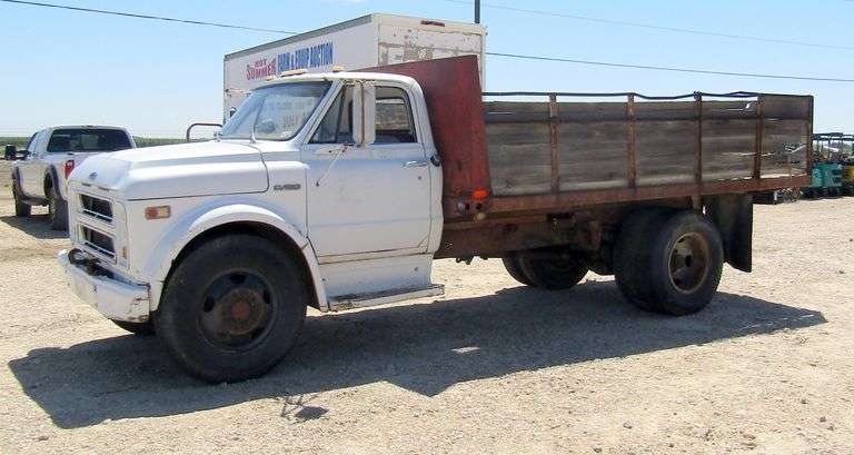 H-1375 1969 Chevy C50 Dump Truck