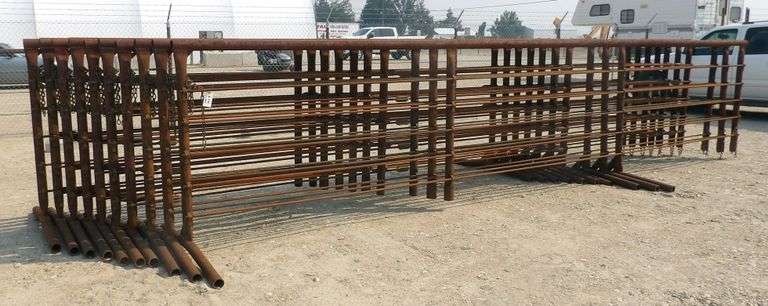 A-195 Heavy Duty Freestanding Bull Panels (10)