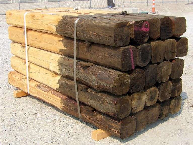 A-116 Wooden Fence Posts (25)