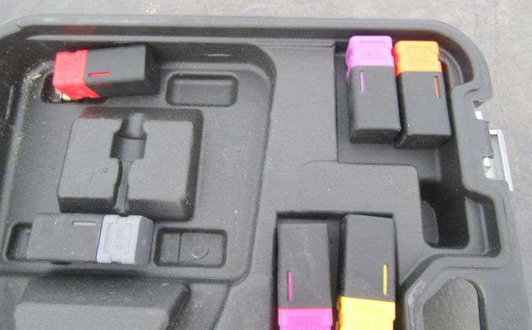 A-154 Giantisan Rivet Tool
