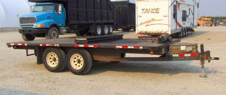 A-117  2001 SPCN Flatbed Equipment Trailer