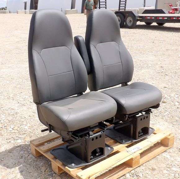 H-1150  International Truck Seats (2)
