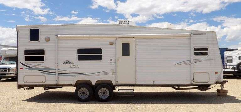 H-1199 2002 Nomad Sportwagon Toy Hauler