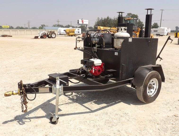 A-263 Lee Boy Tack Pot Tar Trailer
