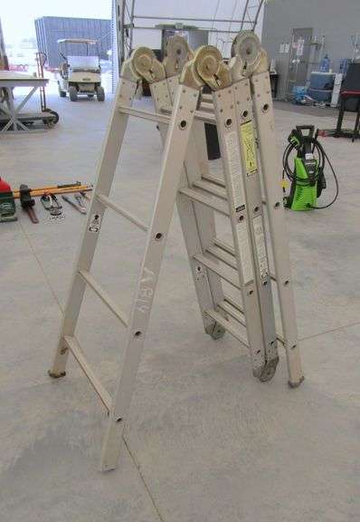 A-157 Articulating Ladder