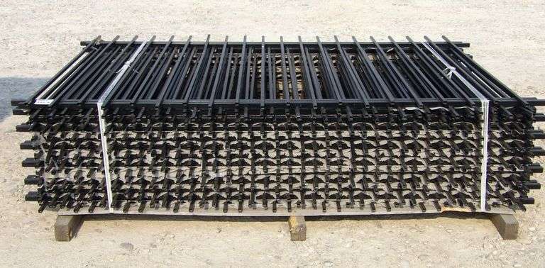 A-165 Metal Decorative Fencing