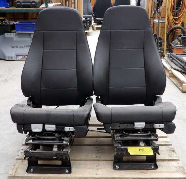 H-1158  Freightliner Truck Seats (2)