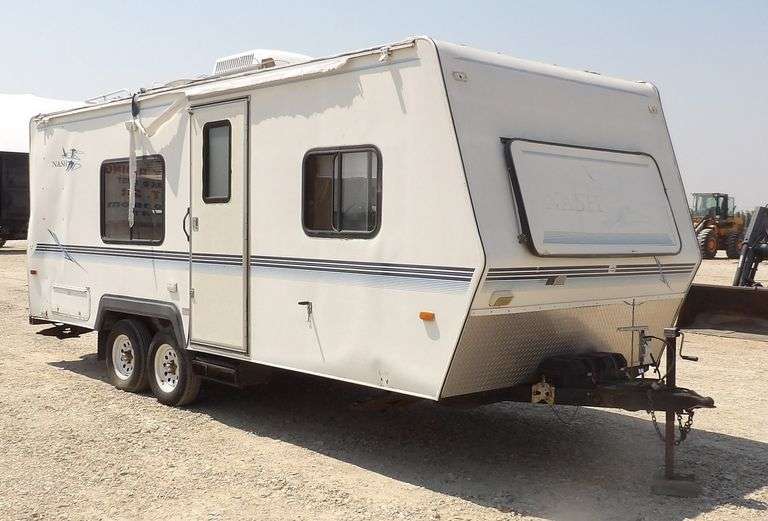 A-262 1999 Nash Travel Trailer