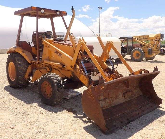 H-1221 CASE 580K Construction King Loader