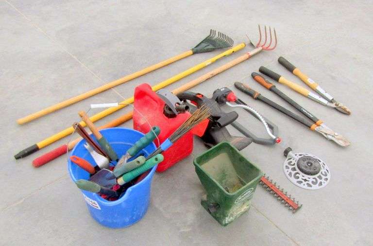 A-156 Lawn & Garden Tools