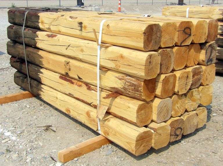 A-115 Wooden Fence Posts (25)