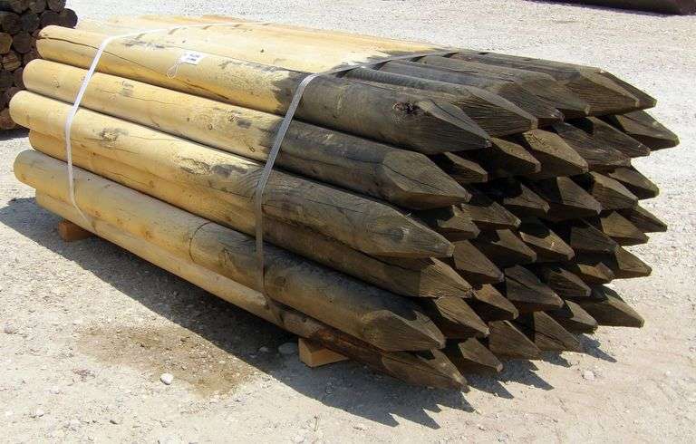 A-290 Pointed Fence Posts (40)