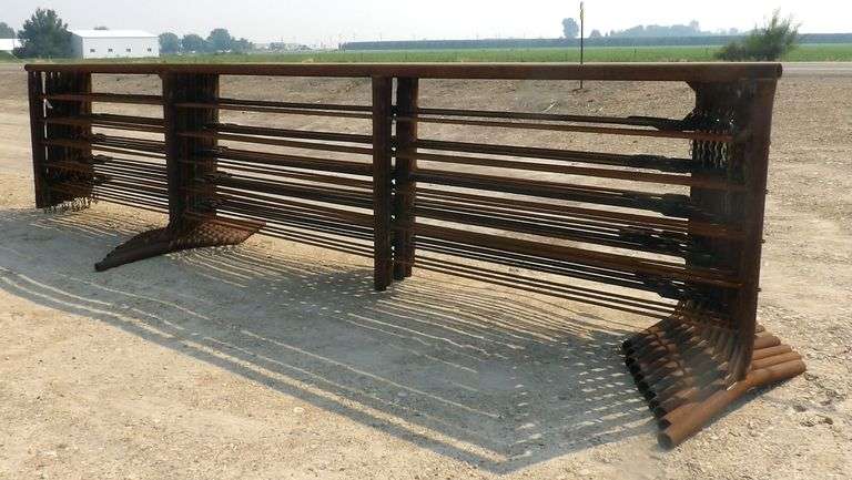 A-197 Heavy Duty Freestanding Bull Panels (11)