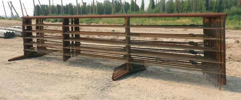 A-194 Heavy Duty Freestanding Bull Panels (10)