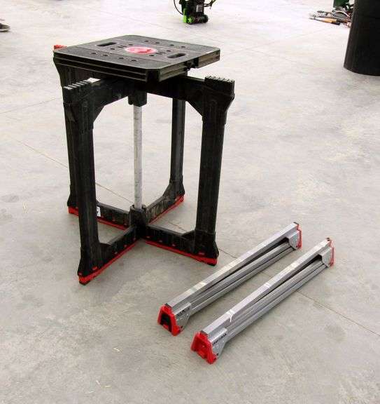 A-161 Workbench & Saw Horses