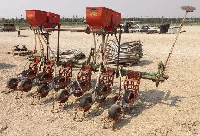 A-234 3-Point Planter
