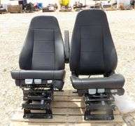 H-1156  Freightliner Trucks Seats (2)