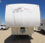H-1097 2006 Thor Colorado Travel Trailer