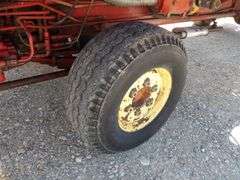 H-1180 New Holland 1049 Bale Wagon