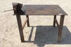 A-266 Welding Table W/Vise