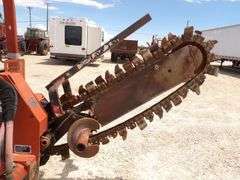 H-1207 2003 Ditch Witch 3700DD Trencher