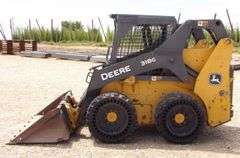 H-1279 John Deere 318G Skid Steer Loader