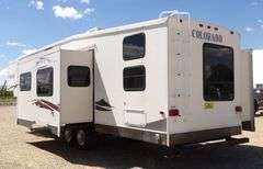 H-1097 2006 Thor Colorado Travel Trailer